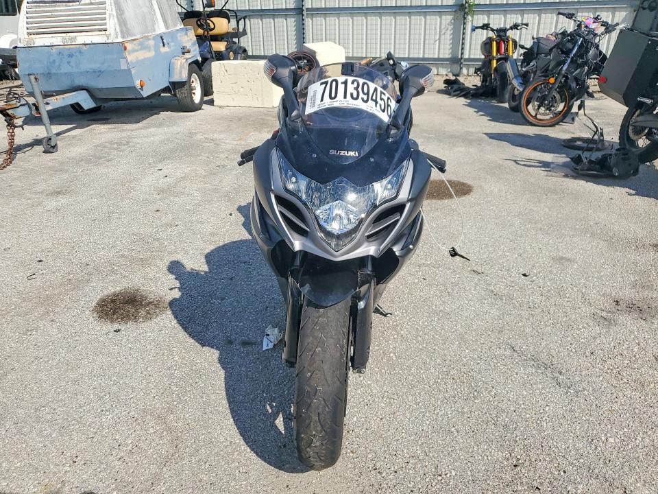 70139456 :رقم المزاد ، JS1GT78A2C2100146 vin ، 2012 Suzuki Gsx-r1000 مزاد بيع