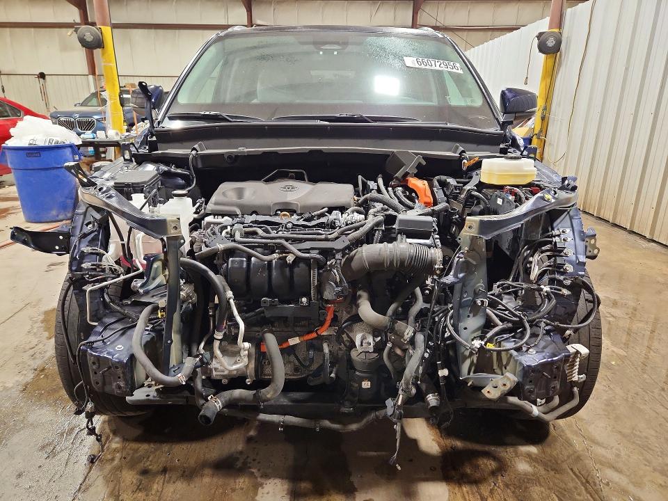 2026 Toyota Grand Highlander Hybrid მანქანა იყიდება აუქციონზე, vin: 5TDACAB51TS067332, აუქციონის ნომერი: 66072956