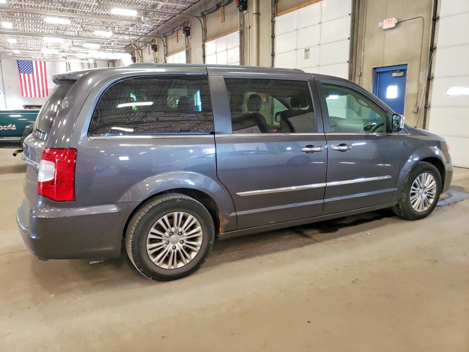 70258146 :رقم المزاد ، 2C4RC1CG2FR589872 vin ، 2015 Chrysler Town & Country مزاد بيع