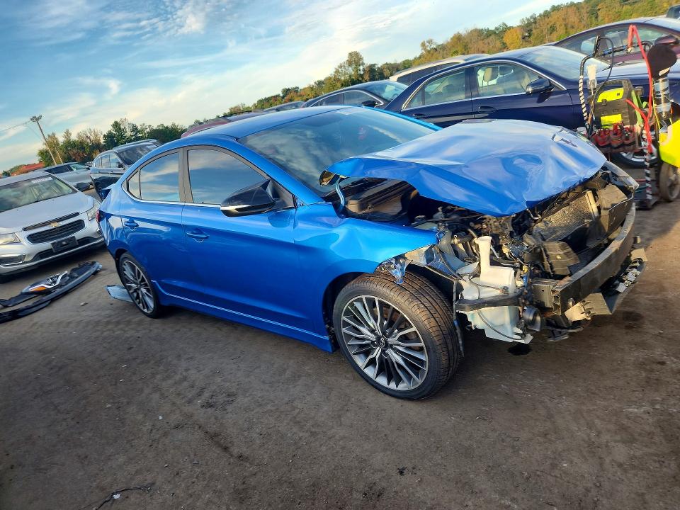 Продажа на аукционе авто 2017 Hyundai Elantra, vin: KMHD04LB0HU345227, номер лота: 70673786