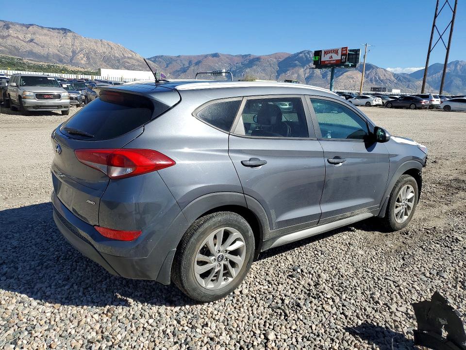 71229246 :رقم المزاد ، KM8J3CA4XHU385128 vin ، 2017 Hyundai Tucson مزاد بيع