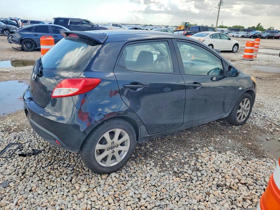 68461846 :رقم المزاد ، JM1DE1LY7E0175797 vin ، 2014 Mazda Mazda2 مزاد بيع