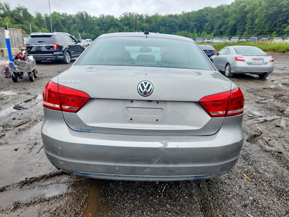 67072806 :رقم المزاد ، 1VWBP7A3XEC007837 vin ، 2014 Volkswagen Passat مزاد بيع
