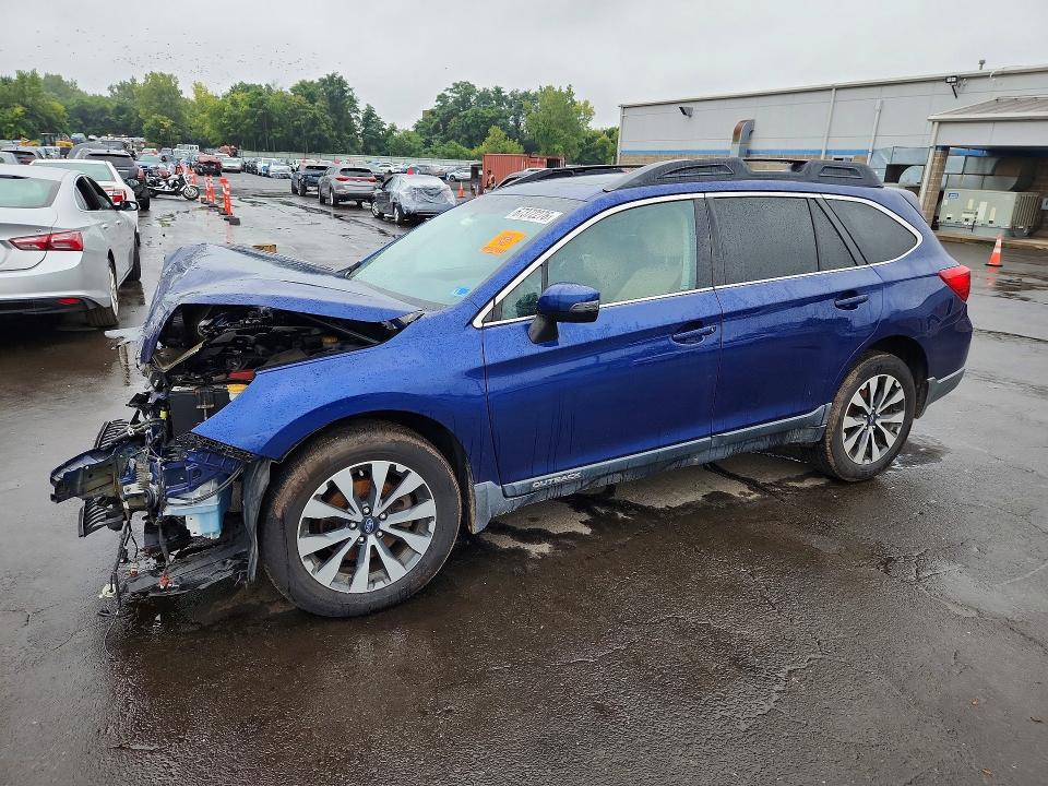67372276 :رقم المزاد ، 4S4BSANC2F3279398 vin ، 2015 Subaru Outback مزاد بيع