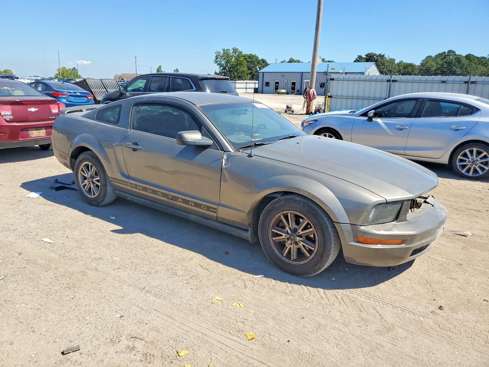 2005 Ford Mustang მანქანა იყიდება აუქციონზე, vin: 1ZVFT80N355248519, აუქციონის ნომერი: 69799626