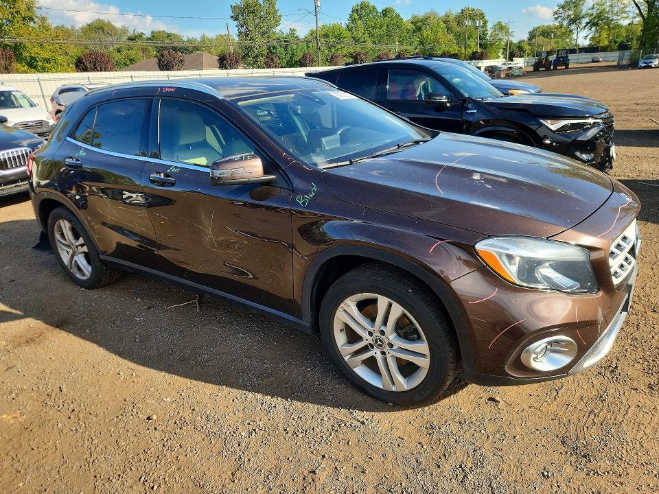 2018 Mercedes-benz Gla მანქანა იყიდება აუქციონზე, vin: WDCTG4GB6JJ447039, აუქციონის ნომერი: 68232226