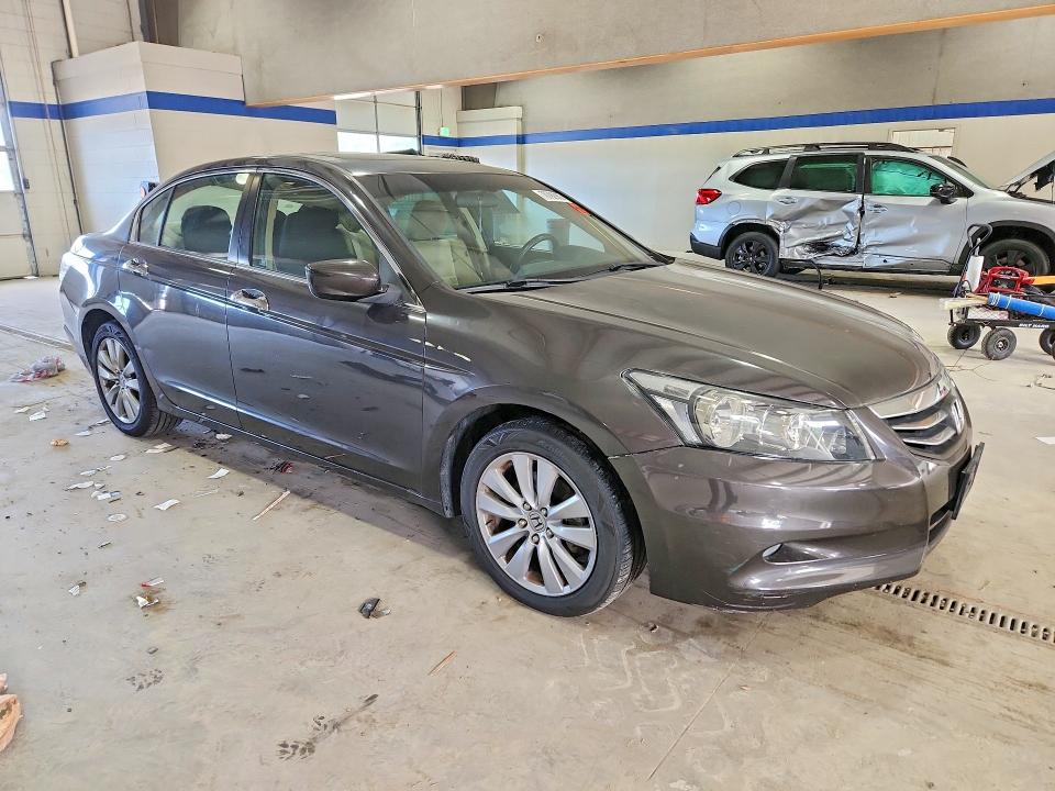 2011 Honda Accord მანქანა იყიდება აუქციონზე, vin: 1HGCP3F71BA006516, აუქციონის ნომერი: 70796986