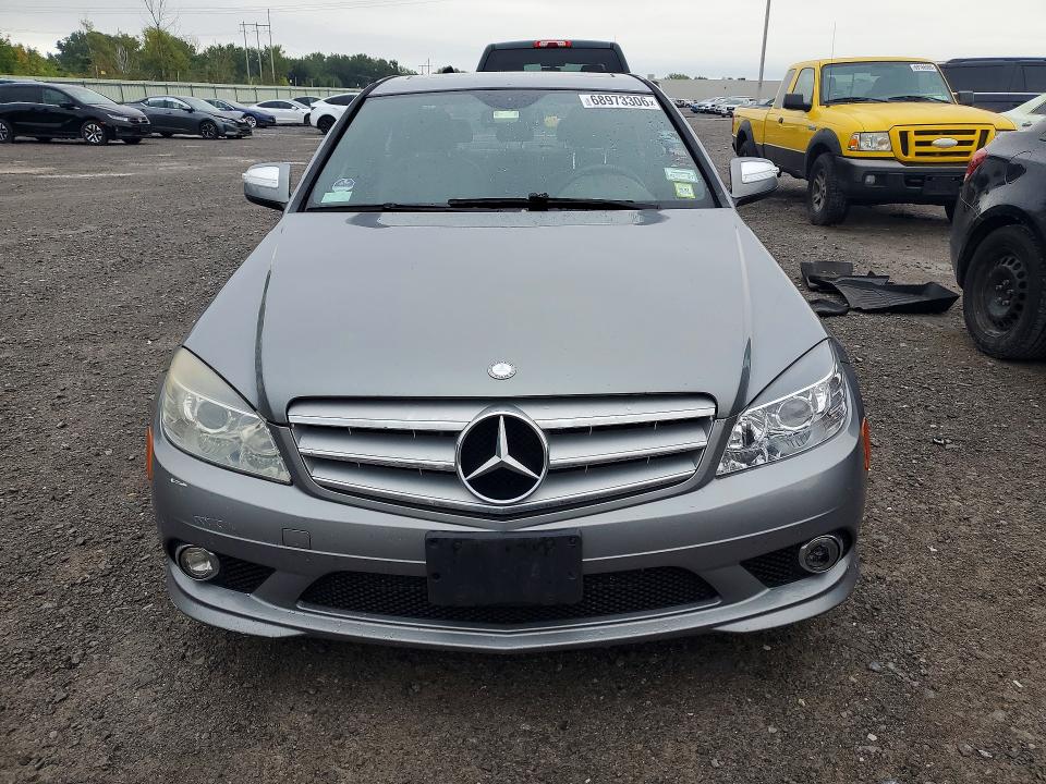 68973306 :رقم المزاد ، WDDGF81X69F203272 vin ، 2009 Mercedes-benz C مزاد بيع