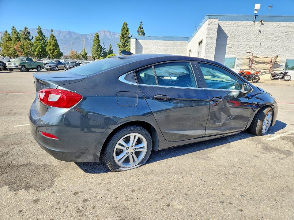 Продаж на аукціоні авто 2018 Chevrolet Cruze, vin: 1G1BE5SM7J7192820, номер лоту: 71076636