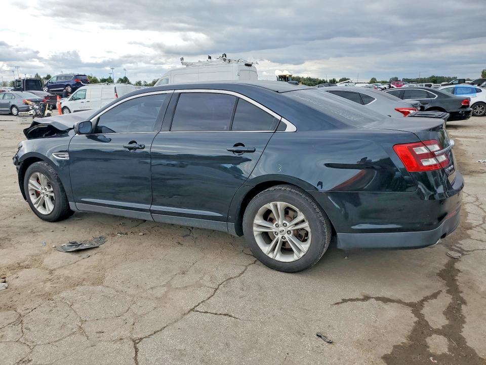 Продажа на аукционе авто 2015 Ford Taurus, vin: 1FAHP2E82FG112670, номер лота: 69684366