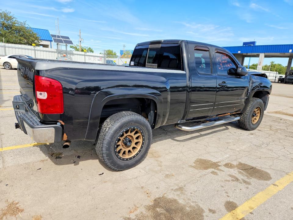 Продаж на аукціоні авто 2008 Chevrolet Silverado, vin: 1GCEK19J08Z239136, номер лоту: 69015026
