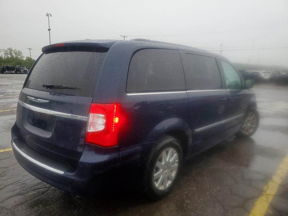 67923766 :رقم المزاد ، 2C4RC1BG8FR654905 vin ، 2015 Chrysler Town & Country مزاد بيع