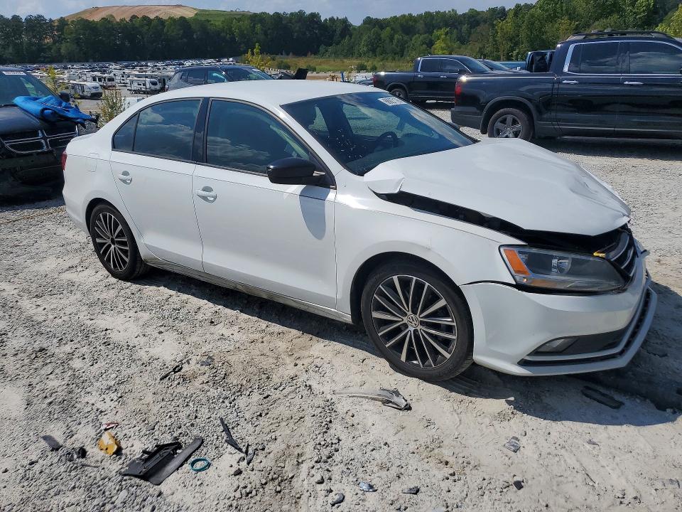 68927126 :رقم المزاد ، 3VWD17AJ8GM278373 vin ، 2016 Volkswagen Jetta مزاد بيع
