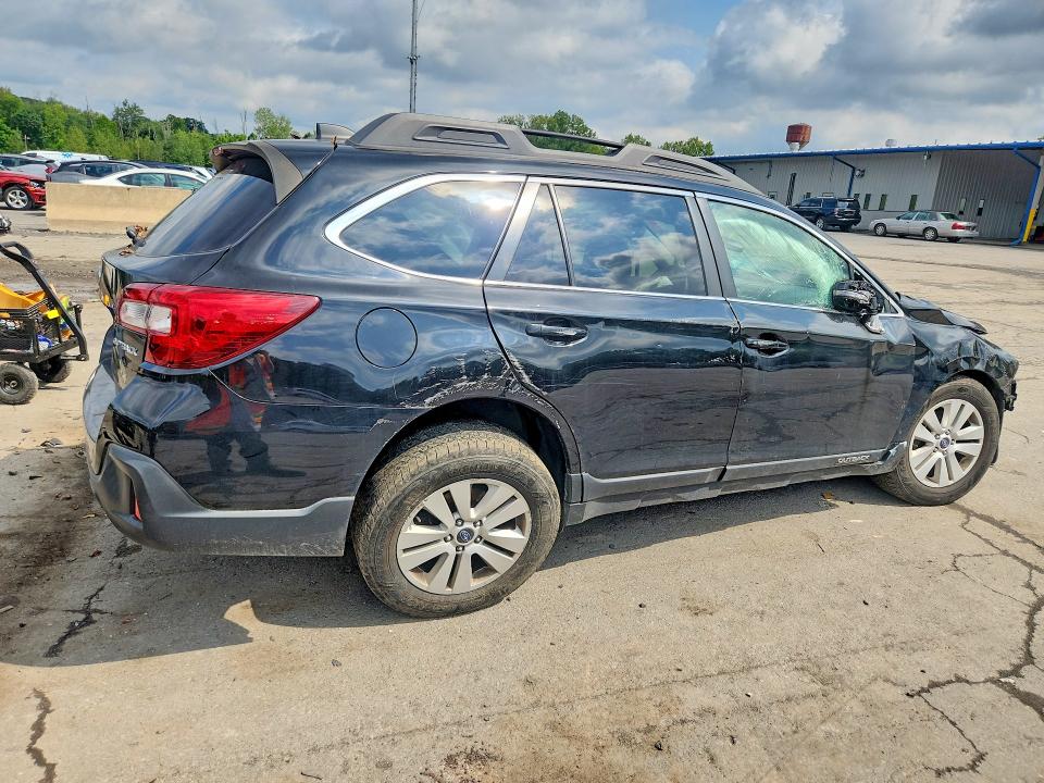 67319686 :رقم المزاد ، 4S4BSAFC2K3322260 vin ، 2019 Subaru Outback مزاد بيع