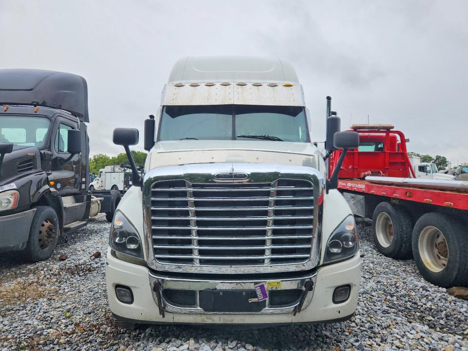 Продаж на аукціоні авто 2014 Freightliner Cascadia, vin: 3AKJGLD54ESFP1763, номер лоту: 67256786