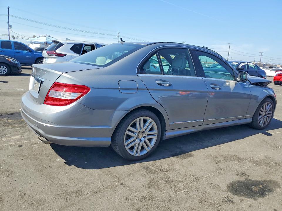 Продажа на аукционе авто 2009 Mercedes-benz C, vin: WDDGF54XX9R067365, номер лота: 70663306