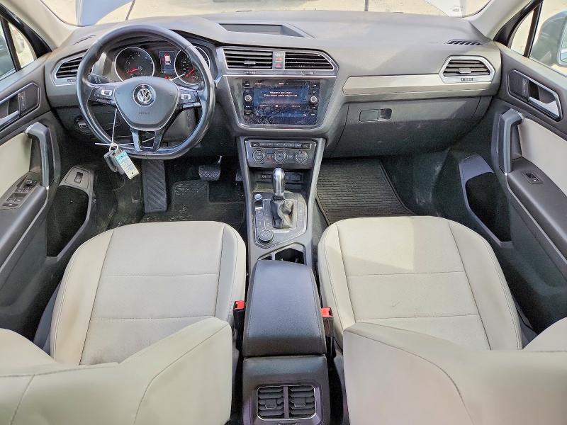 67564996 :رقم المزاد ، 3VV2B7AX3JM002820 vin ، 2018 Volkswagen Tiguan مزاد بيع
