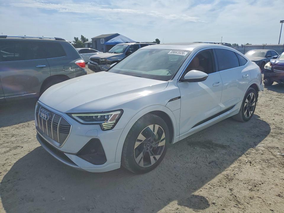 Auction sale of the 2021 Audi E-tron, vin: WA11AAGE1MB007097, lot number: 69883926