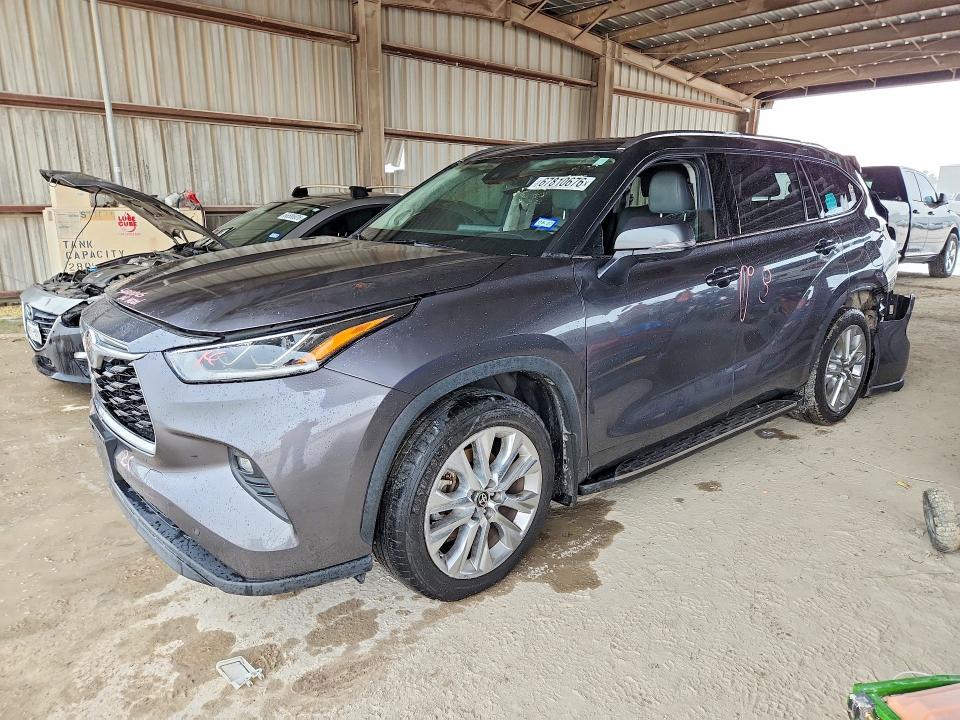 Продаж на аукціоні авто 2021 Toyota Highlander, vin: 5TDDZRBH9MS121417, номер лоту: 67810676