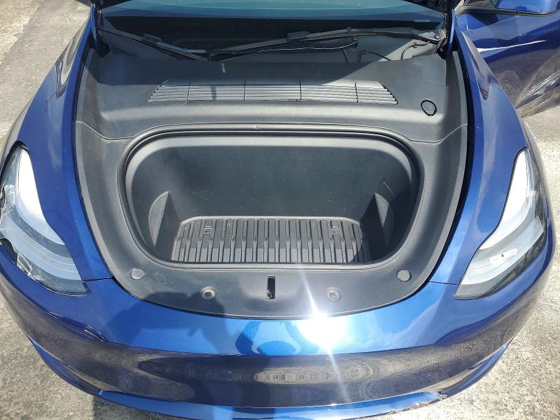 70343256 :رقم المزاد ، 7SAYGDEE4PA082062 vin ، 2023 Tesla Model Y مزاد بيع
