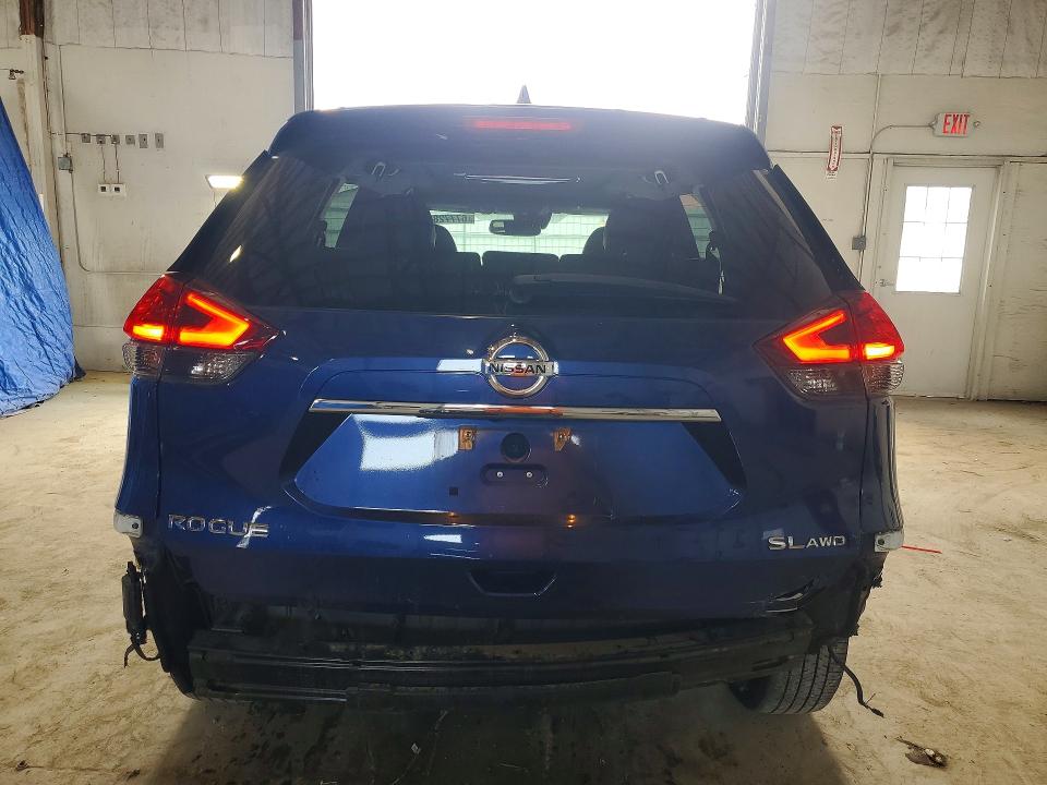 67772876 :رقم المزاد ، 5N1AT2MV9HC871465 vin ، 2017 Nissan Rogue مزاد بيع