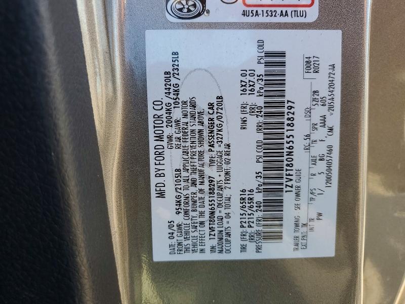 70358106 :رقم المزاد ، 1ZVFT80N655188297 vin ، 2005 Ford Mustang مزاد بيع