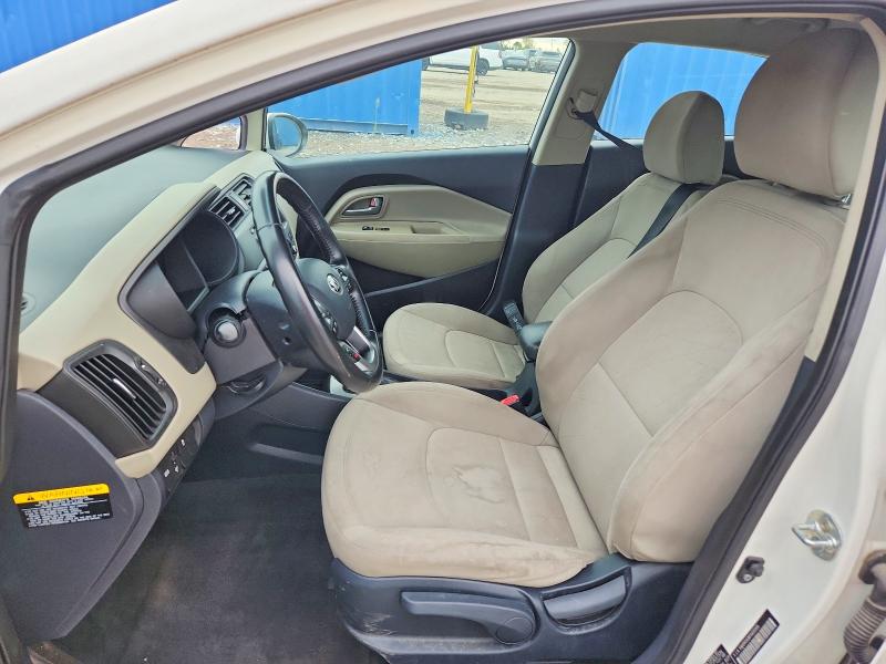 69713046 :رقم المزاد ، KNADN5A36F6435505 vin ، 2015 Kia Rio 5-door مزاد بيع