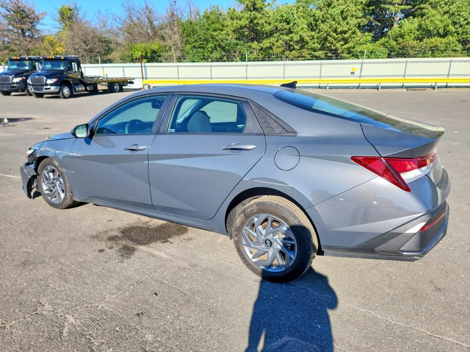 2024 Hyundai Elantra მანქანა იყიდება აუქციონზე, vin: KMHLM4DG3RU813723, აუქციონის ნომერი: 69721976