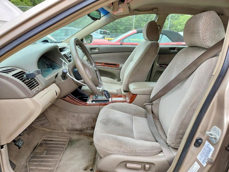 68495466 :رقم المزاد ، 4T1BE30K52U090928 vin ، 2002 Toyota Camry مزاد بيع