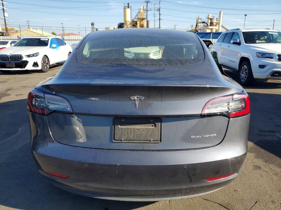 2022 Tesla Model 3 მანქანა იყიდება აუქციონზე, vin: 5YJ3E1EB4NF267147, აუქციონის ნომერი: 70566566