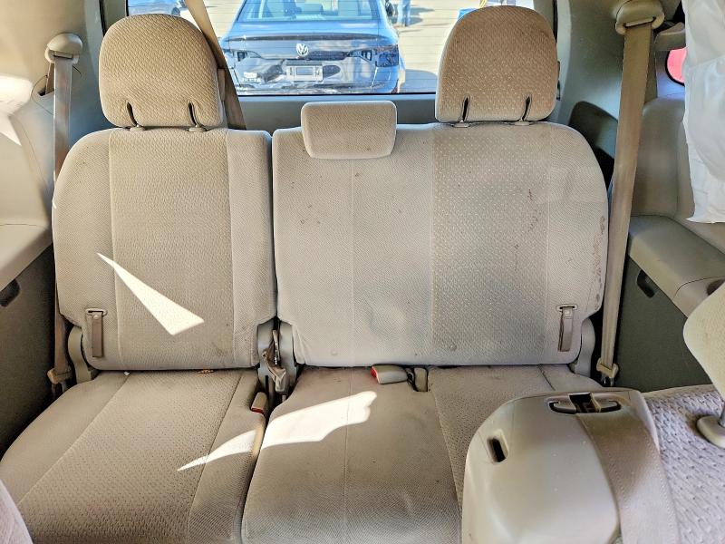 68870116 :رقم المزاد ، 5TDKK3DC6ES526646 vin ، 2014 Toyota Sienna مزاد بيع