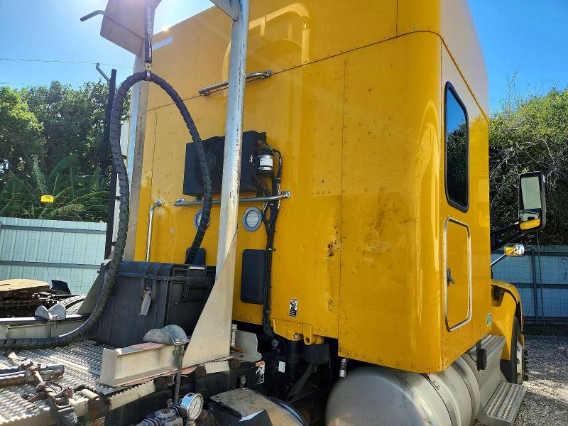 Продажа на аукционе авто 2013 Peterbilt 579, vin: 1XPBDP9XXKD495761, номер лота: 68702766