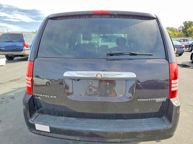 70573726 :رقم المزاد ، 2A4RR8DX7AR366672 vin ، 2010 Chrysler Town & Country مزاد بيع