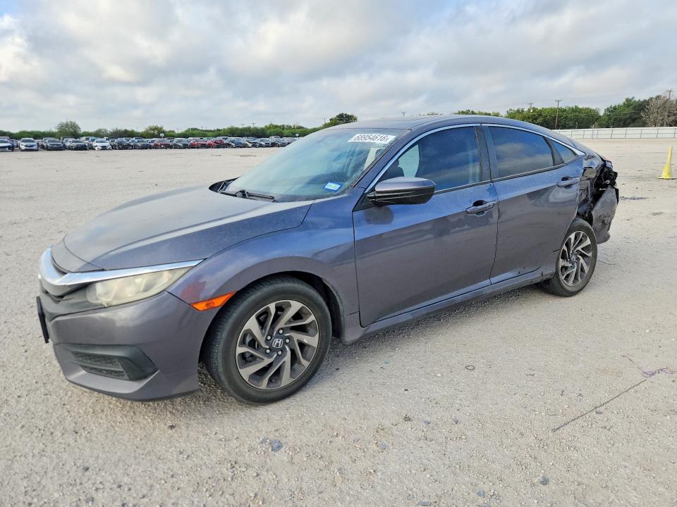 68954616 :رقم المزاد ، 19XFC2F76HE051779 vin ، 2017 Honda Civic مزاد بيع