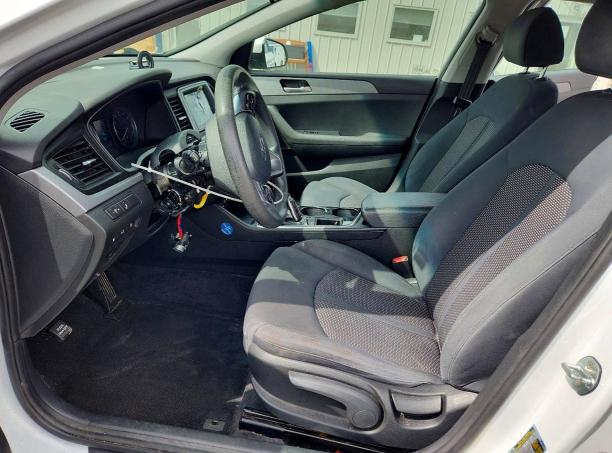 68833306 :رقم المزاد ، 5NPE24AF7JH693289 vin ، 2018 Hyundai Sonata مزاد بيع