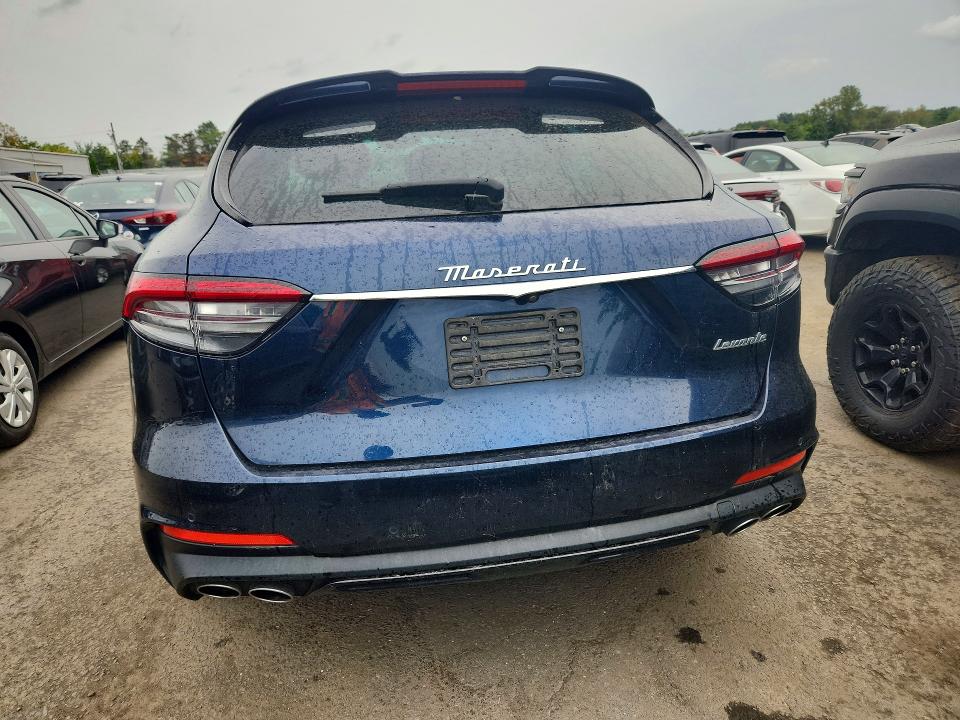 67845696 :رقم المزاد ، ZN661YUM6PX435611 vin ، 2023 Maserati Levante مزاد بيع