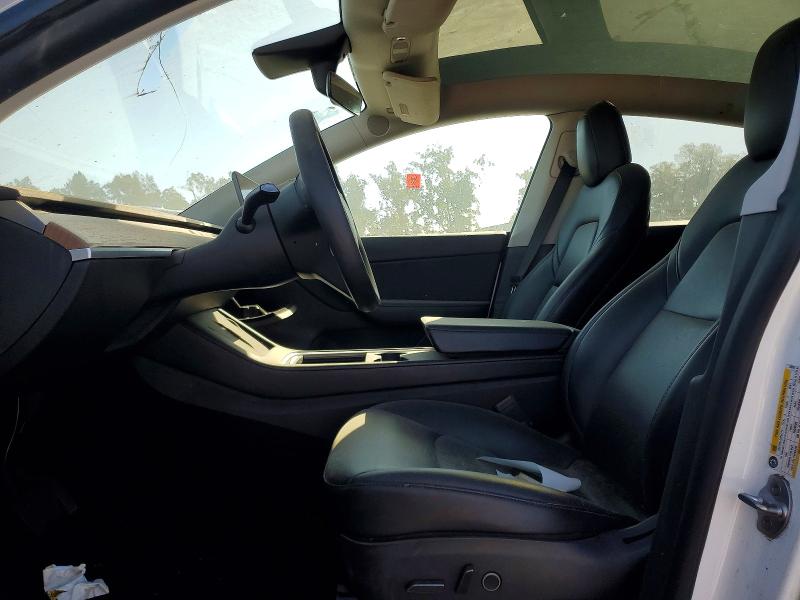 68895255 :رقم المزاد ، 5YJYGDEE1MF239767 vin ، 2021 Tesla Model Y مزاد بيع