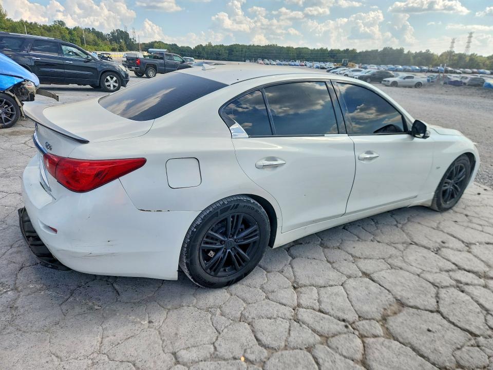 68372046 :رقم المزاد ، JN1BV7AP4FM331795 vin ، 2015 Infiniti Q50 مزاد بيع