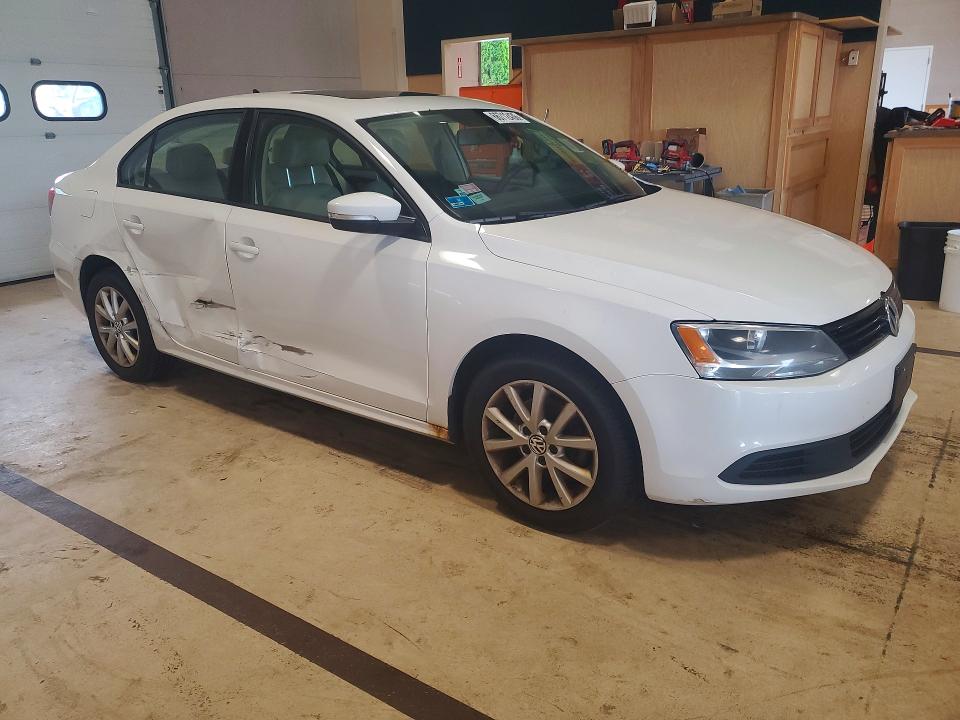 66712436 :رقم المزاد ، 3VWBP7AJ2CM427439 vin ، 2012 Volkswagen Jetta مزاد بيع