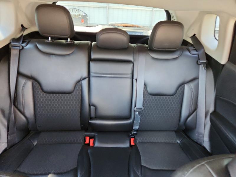 67845606 :رقم المزاد ، 3C4NJDBB6JT304155 vin ، 2018 Jeep Compass مزاد بيع