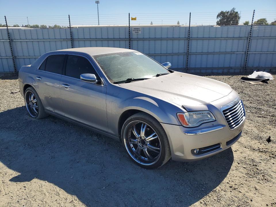 70327456 :رقم المزاد ، 2C3CA5CG6BH531190 vin ، 2011 Chrysler 300 مزاد بيع