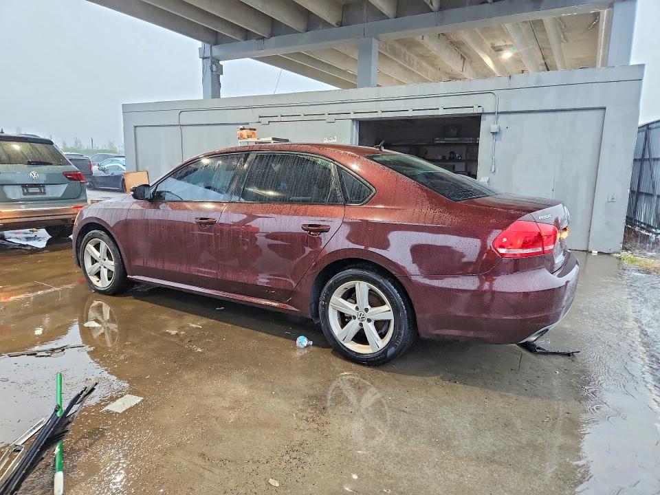 68747016 :رقم المزاد ، 1VWAH7A30DC031992 vin ، 2013 Volkswagen Passat مزاد بيع