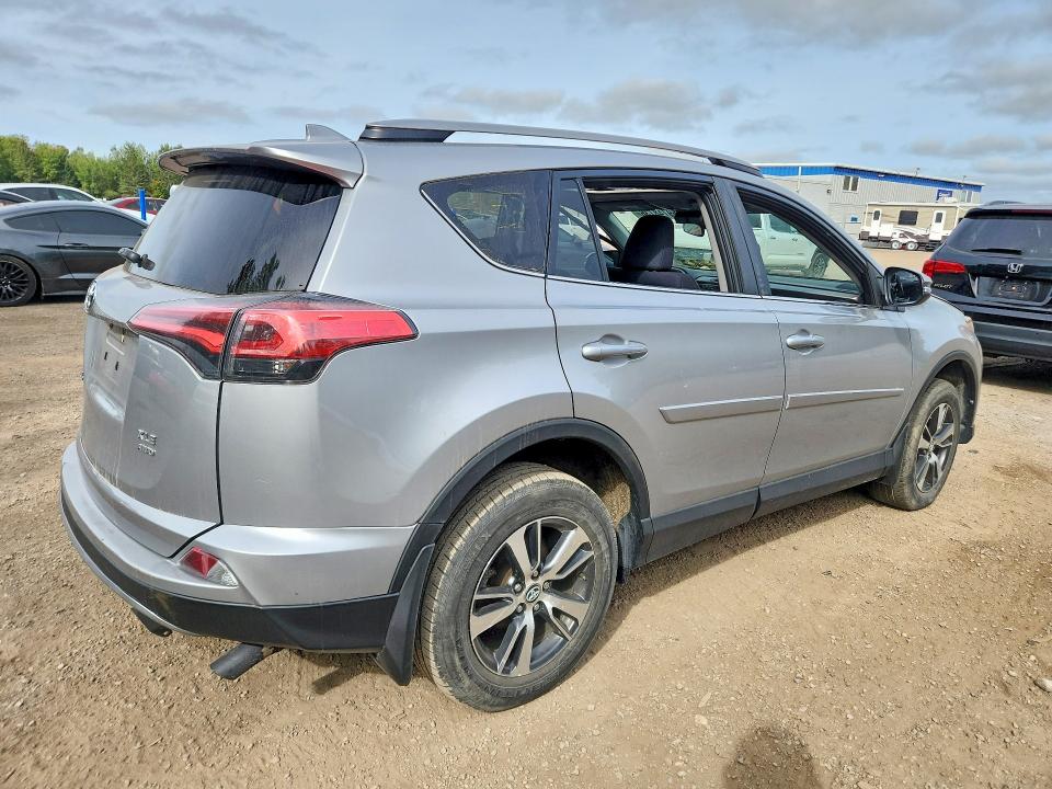 69748736 :رقم المزاد ، 2T3RFREV3JW788817 vin ، 2018 Toyota Rav4 مزاد بيع