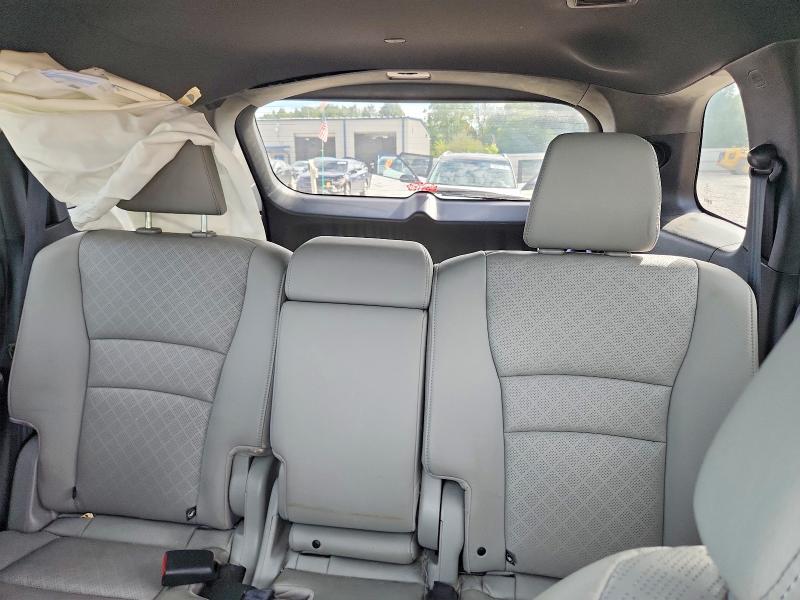 69106336 :رقم المزاد ، 5FNYF8H0XLB011579 vin ، 2020 Honda Passport مزاد بيع