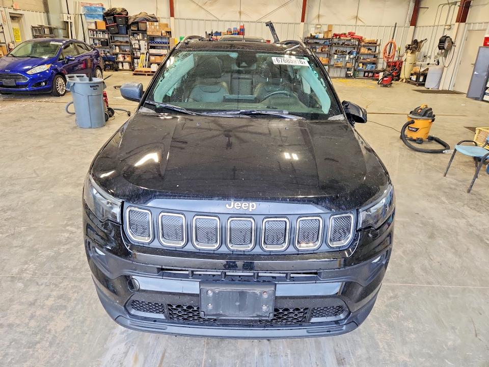 Продаж на аукціоні авто 2022 Jeep Compass, vin: 3C4NJDBB8NT217413, номер лоту: 67685916