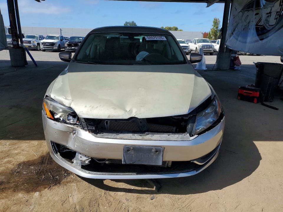 Продаж на аукціоні авто 2013 Volkswagen Passat, vin: 1VWBP7A38DC124444, номер лоту: 68625126