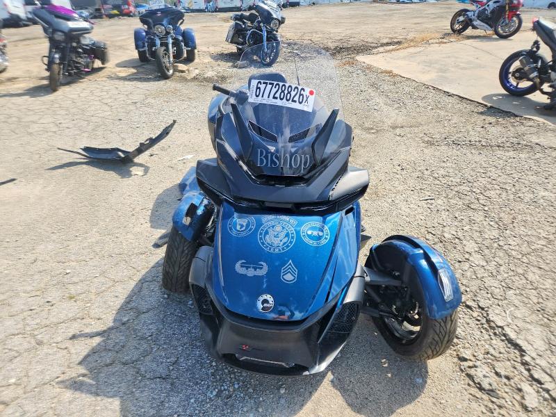67728826 :رقم المزاد ، 2BXNBDD27MV003547 vin ، 2021 Can-am Spyder Roadster مزاد بيع