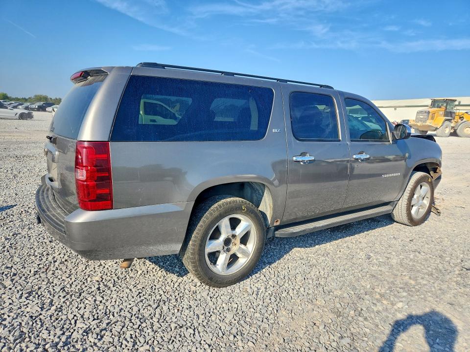 Продажа на аукционе авто 2007 Chevrolet Suburban, vin: 1GNFK16337J374710, номер лота: 69000626