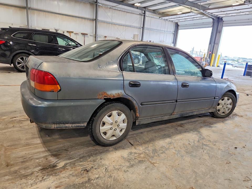 70331136 :رقم المزاد ، 2HGEJ6677WH586423 vin ، 1998 Honda Civic مزاد بيع