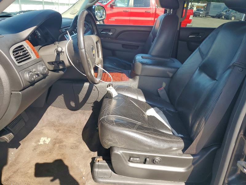 Продаж на аукціоні авто 2010 Chevrolet Suburban, vin: 1GNUKKE36AR255329, номер лоту: 69093246